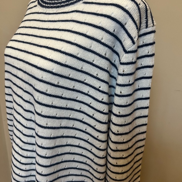 NWT J. Crew l/s sweater, XL, Black & white with small “holes” - Picture 4 of 9